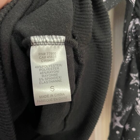 Chaser Women's NWOT Black Shirred Mystical Star Print Crew Neck Sweatshirt Small - Picture 6 of 7